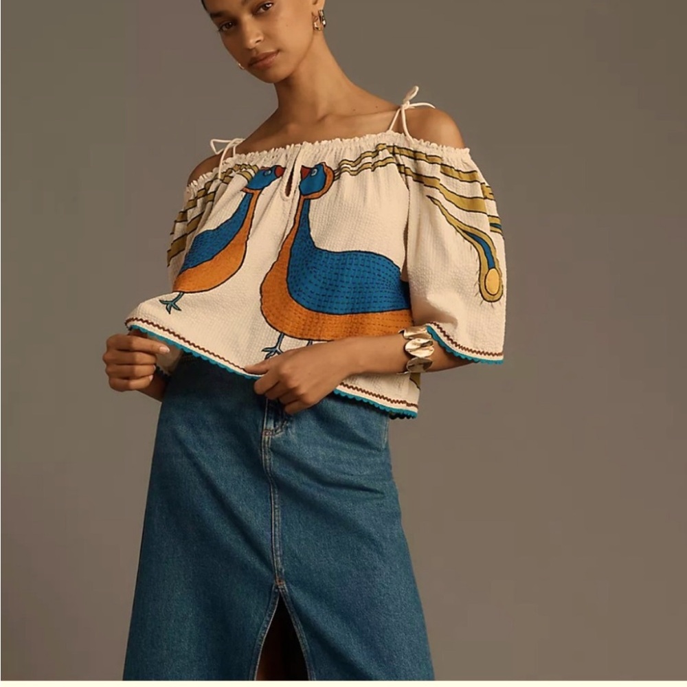 Anthropology STELLA NOVA
PEACOCK OFF-THE-SHOULDER
BLOUSE